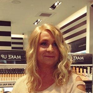 Meet your Posher, Michele